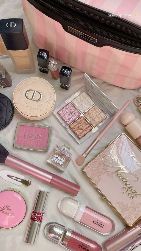 Girlie Aesthetic, Perfect Makeup Look, Makeup Mistakes, Fancy Makeup, Dior Makeup, Makeup Needs, Makeup Obsession, Luxury Makeup, Make Mistakes