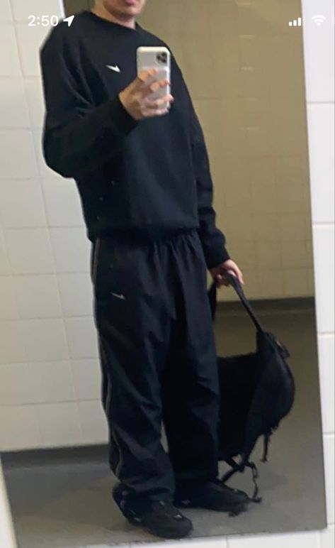 How To Style Black Sweatpants Men, Basic Black Sweats For Streetwear, Black Sweatpants For Streetwear, Y2k Track Pants, Men’s Black Sweatpants Outfit, Sweat Pants Outfit, Tracksuit Streetwear, Supernatural Au, Mens Black Sweatpants