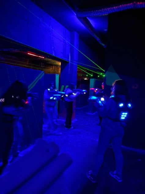 Laser Tag Photoshoot, Laser Tag With Friends, Ideas For Hangouts, Laser Tag Aesthetic Friends, Laser Game Aesthetic, Lazer Tag Party Ideas, Laser Tag Date, Laser Tag Aesthetic, Lazer Tag Birthday Party