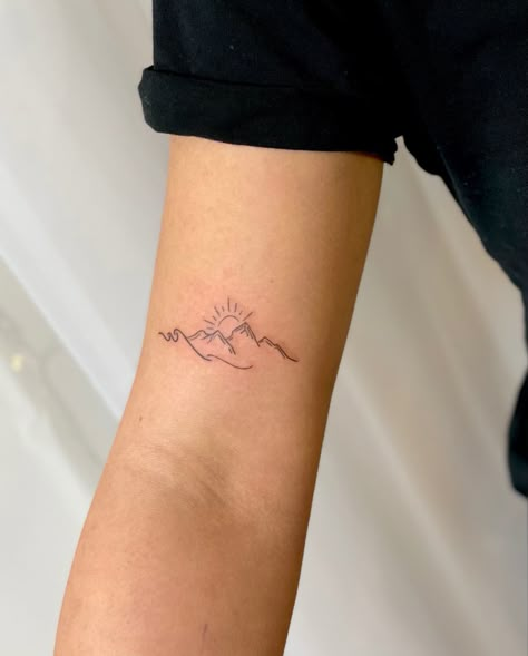 3 Peaks Tattoo, Cute Mountain Tattoos For Women, Mountain And Sunrise Tattoo, Half Sun And Mountain Tattoo, Sunrise Mountain Tattoo Minimalist, Sunshine Mountain Tattoo, Mount Zion Tattoo, Lake District Tattoo Ideas, Small Fine Line Mountain Tattoo