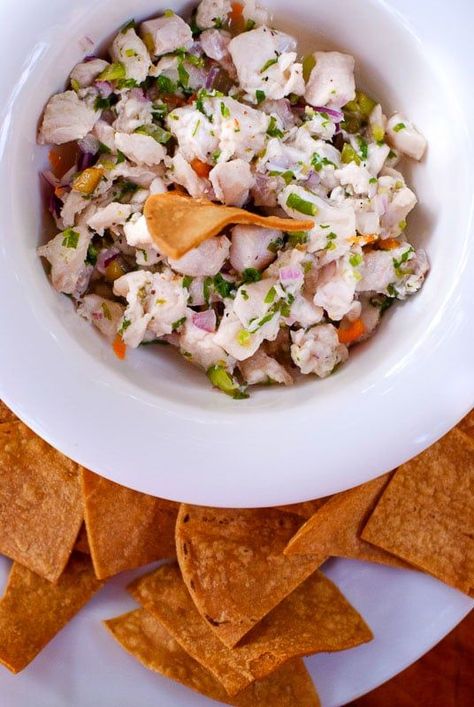 Fresh Costa Rican Ceviche is made with a simple handful of wholesome ingredients for a light and flavorful appetizer (authentic local recipe). Dining tips for Guanacate Costa Rica too! #fish #appetizer via @boulderlocavore Ceviche Recipe Fish, Ceviche Recipes, Fresh Fish Recipes, Central American Food, Costa Rican Food, South American Recipes, Guanacaste Costa Rica, Latin American Food, Ceviche Recipe