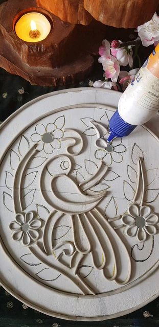 Mouldit Clay Painting, Canvas Painting With Mouldit, Sketches For Lippan Art, Mandala With Clay, Clay Art On Cardboard, Moulding Clay Art, Wallputty Craft Ideas, Mouldit Clay Art On Canvas, Circle Cardboard Painting