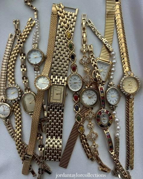 Old Watches Vintage, Dainty Watches, Dainty Watch, Making Beaded Jewelry, Jordan Taylor, Dark Jewelry, Vintage Jewlery, Gold Watches, Byron Bay Australia