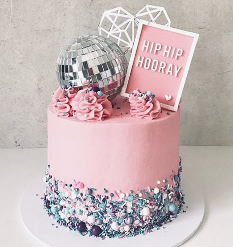 Disco 40th Birthday Party, Disco Cakes Birthday, Disco Ideas, Disco Cake, Hip Hop Hooray, 8th Birthday Cake, Dance Party Birthday, Disco Birthday Party, Disco Party Decorations