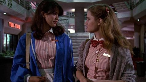 Phoebe Cates Fast Times, Amy Heckerling, Robert Lindsay, Fast Times At Ridgemont High, 80’s Aesthetic, Jennifer Jason Leigh, 80s Outfits, Cher Clueless, Phoebe Cates