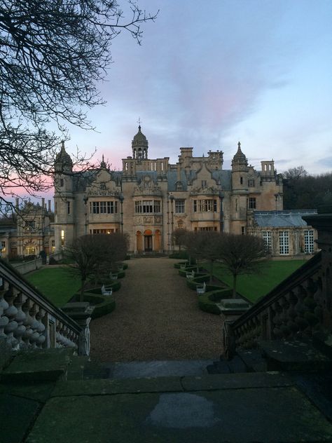 Manor Aesthetic, Mansion Aesthetic, Hawthorne House, English Manor Houses, Old Castle, Castle Aesthetic, English Manor, Chateau France, Beautiful Castles