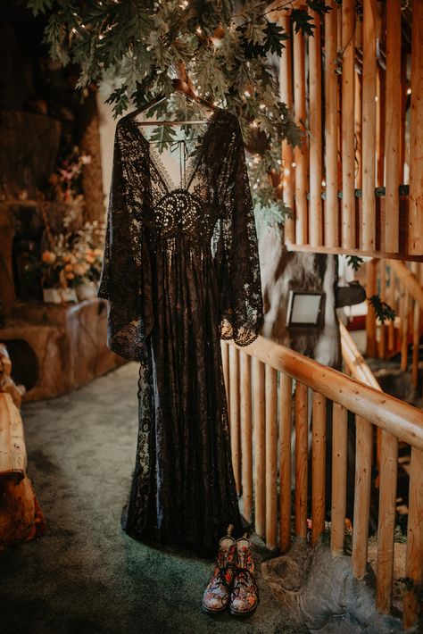 Dress Trends 2023, Ethical Wedding Dress, Goth Wedding Dresses, A Black Wedding, Witch Wedding, Dark Wedding Theme, Ethical Wedding, Black Wedding Dress, Forest Witch