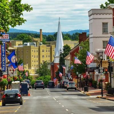 We love our small towns! - Only In Virginia Small Town Life, Old Dominion, Couple Getaway, Old Shows, Travel Couple, Main Street, Small Town, Small Towns, Adventure Travel