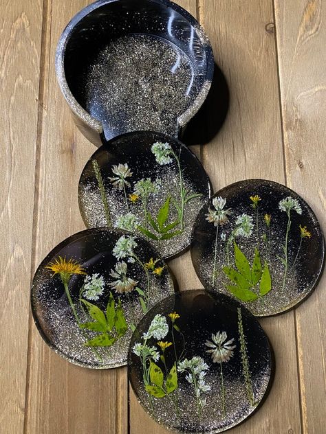 Hey, I found this really awesome Etsy listing at https://www.etsy.com/listing/1060729316/black-and-gold-floral-coasters Dried Flower Coasters, Wedding Flower Preservation, Floral Coasters, Flower Coasters, Flower Preservation, Coaster Holder, How To Preserve Flowers, Gold Floral, Dried Flower