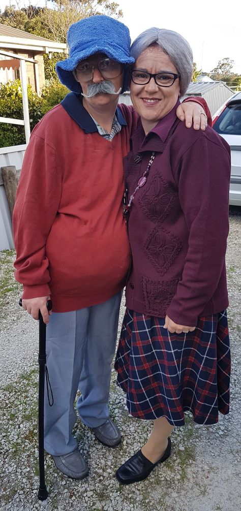 Grandma and grandpa halloween costume. Black Themed Halloween Costume, Halloween Costumes Grandma, Old People Clothes Outfits, Grandma Spirit Week, Halloween Old Lady Costume, Grandma Outfit Spirit Week, Old Grandma Costume, Old Couple Costume Ideas, Diy Grandma Costume