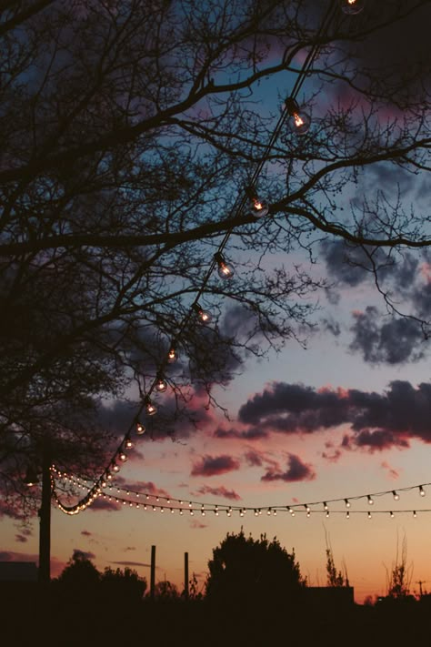 Love Aesthetic Wallpaper, Aesthetic Pictures Wallpaper, Pretty Sunsets, Night Landscape Photography, Attractive Wallpapers, Simple Photography, Pretty Photography, Aesthetic Lockscreens, Pretty Skies