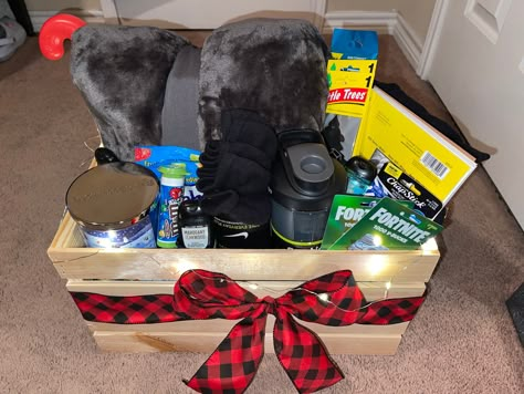 Carhartt Gifts For Him, But Basket For Boys, Guy Christmas Basket Ideas, Xmas Basket Gift Ideas For Him, Country Boyfriend Gift Basket, Small Gift Basket For Boyfriend, Bf Christmas Gifts Boyfriends Basket, National Boyfriend Day Gift Basket, Winter Basket Ideas For Boyfriend