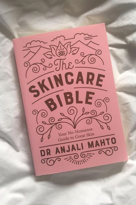 I struggle with acne so can't wait to get my hands on this! A no-nonsense guide to great skin by Dr Anjali Mahto! Gimme all those beauty tips! Books On Skincare, Books About Skin Care, Esthetician Books, That Girl Books, Skincare Books, Skincare Bible, Glow Up Guide, The Best Books To Read, Books For Women