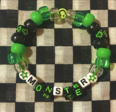 Scene Bracelets Aesthetic, Monster Energy Bracelet, Alt Beaded Bracelets, Random Bracelet Ideas, Cute Kandi Bracelet Ideas, Beaded Bracelets Aesthetic Grunge, Beaded Bracelets Kandi, Word Ideas For Bracelets, Pony Bead Bracelets Aesthetic