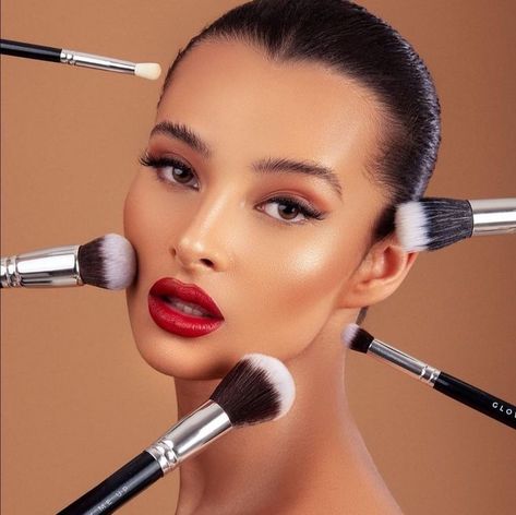 Makeup brushes, makeup artist hacks, beauty blogger, girl with brown hair and glam using different makeup brushes Makeup Brushes, Makeup, Make Up