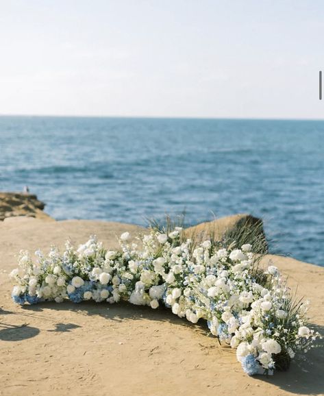 Semi Circle Ceremony Flowers, Wedding Arch On Ground, Floral Arch On The Ground, Low Ground Arch Flowers, White Grounded Floral Arch, Flower Circle Wedding Ceremony, Wedding Ceremony Floor Arch, Flowers On Ground Wedding, Flower Arch On Ground