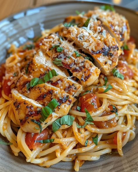 MARRY ME CHICKEN PASTA 🍝 Ingredients: 4 boneless, skinless chicken breasts Salt and black pepper to taste 2 tbsp olive oil 8 oz mushrooms, sliced 4 cloves garlic, minced 1 cup chicken broth 1 cup heavy cream 1/2 cup sun-dried tomatoes, chopped 1/2 cup grated Parmesan cheese 1 tsp dried basil 1 tsp dried oregano 1/2 tsp red pepper flakes (optional) 8 oz penne pasta (or pasta of your choice) Fresh parsley, chopped (for garnish) Directions: Step 1: Cook the Chicken Season the chicken breasts w... Marry Me Chicken Pasta, Chicken Dishes For Dinner, Chicken Season, Pasta And Chicken, Garlic Chicken Pasta, Marry Me Chicken, Dried Basil, Cooked Pasta, Soul Food Dinner