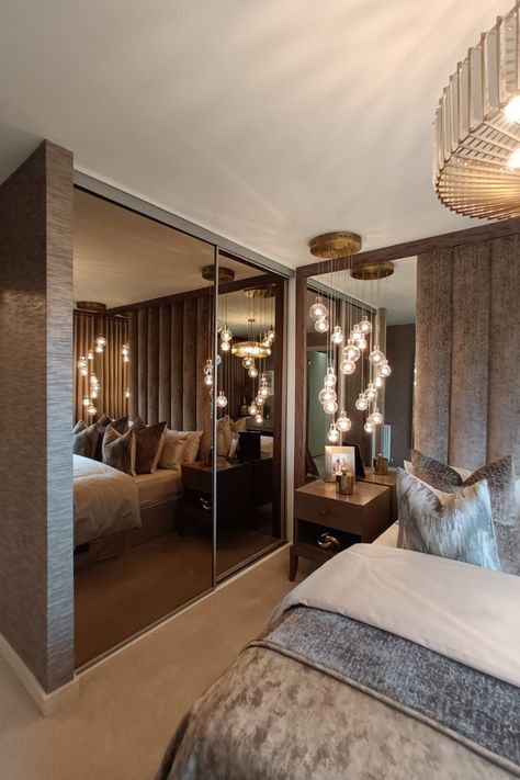 Wardrobe Design Bedroom With Mirror, Wardrobe Design Bedroom Sliding, Fitted Wardrobe Interiors, Bronze Bedroom, Mirror Sliding, Fitted Wardrobes Bedroom, Fitted Wardrobe, Mirror Interior Design, Bedroom Wardrobe Design