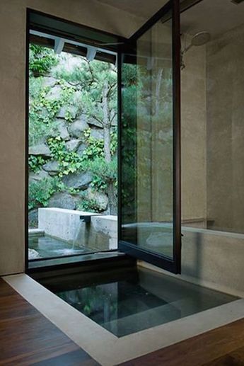 John Granen photo Japanese Bathroom, Indoor Outdoor Bathroom, Outdoor Bathtub, Japanese Soaking Tubs, Interior Design Minimalist, Japanese Bath, Japanese Style House, Outdoor Bathroom, Outdoor Bathrooms