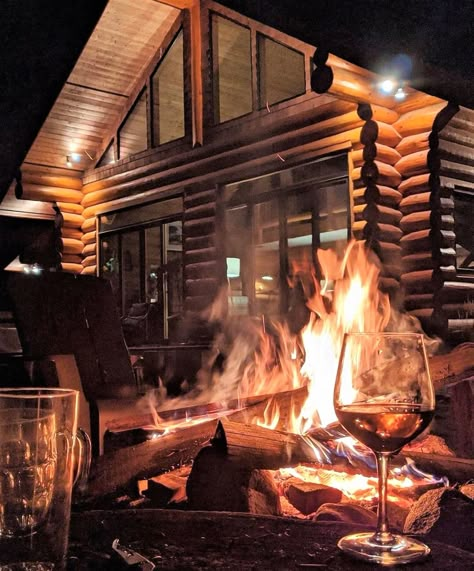 Winter Cabin Aesthetic, Cabin Birthday, Ski Trip Aesthetic, Weekend Aesthetic, Cabin Weekend, Cabin Getaway, Cabin Aesthetic, Cabin Trip, Ski Cabin