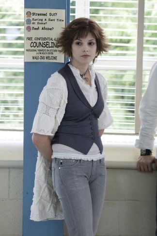 Alice Cullen Outfits, Twilight Alice, Frankie Foster, Twilight Party, Alice Twilight, Alice And Jasper, Comfort Movie, Twilight Outfits, Paddy Kelly