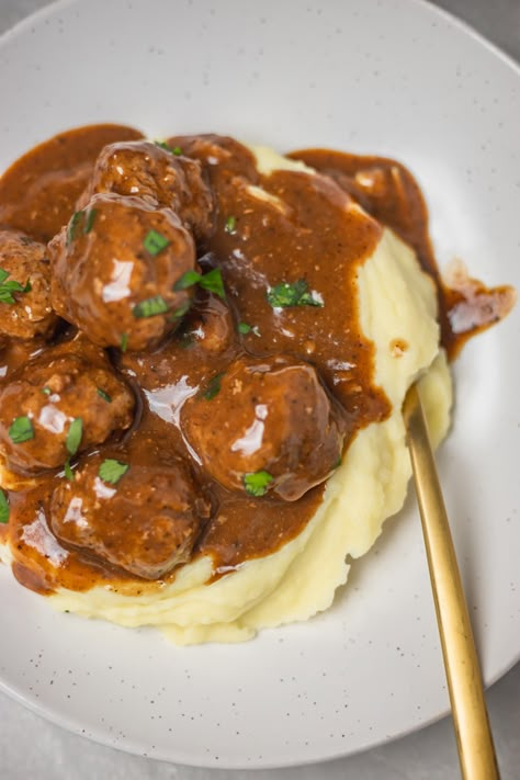 Turkey Meatball And Gravy Recipes, Gravy Recipe For Meatballs, Meatball With Gravy Recipes, Meatball In Gravy Recipes, Meatball Mashed Potatoes Gravy, Oven Baked Meatballs And Gravy, Meatball Recipes Gravy, Baked Meatballs And Gravy, Keto Meatballs And Gravy