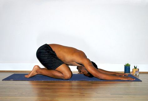 Yoga Poses For Flexibility, Over 50 Fitness, Hip Flexibility, Flexibility And Mobility, Yoga Poses For Men, Men Yoga, Basic Yoga Poses, Yoga Hands, Lower Back Pain Exercises