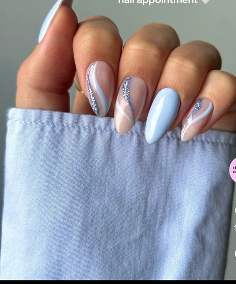 Trendy Short Nails, Nail Shapes Squoval, Light Blue Nails, Squoval Nails, Short Gel Nails, Nagel Tips, Simple Gel Nails, Silver Nails, Chic Nails