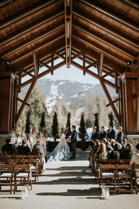 Wedding In New Hampshire, Whistler Canada Wedding, Utah Winter Wedding, Mountain Wedding Winter, Winter Destination Wedding, Nita Lake Lodge Wedding, Winter Lodge Wedding, Snow Weddings, Lodge Wedding Decor