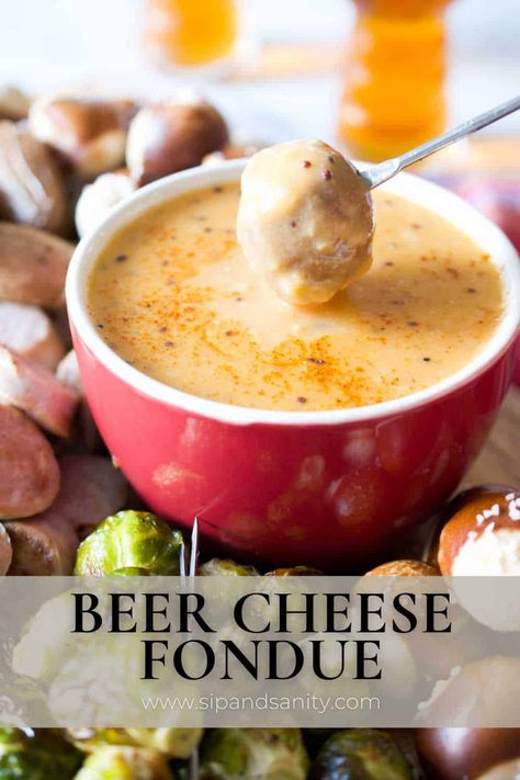 When the weather cools down and you want a hot, hearty appetizer. There's nothing like a beer-infused, garlicky cheese fondue surrounded by perfectly dunkable accompaniments to warm up the party. So, invite your family and friends to gather around a communal pot of tasty beer cheese fondue and enjoy some good laughs! German Beer Cheese, Hearty Appetizer, Cheese Fountain, Cheese Fondue Dippers, German Appetizers, Easy Cheese Fondue, Cheddar Fondue, Fondue Dippers, Beer Cheese Recipe