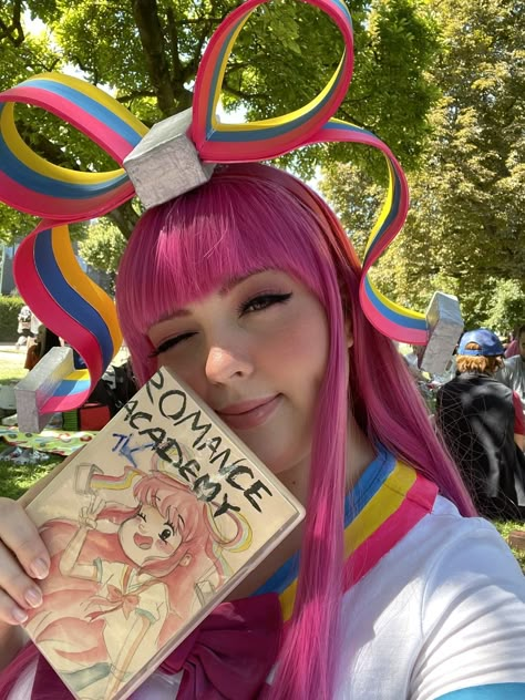 Giffany Gravity Falls Cosplay, Mable Gravity Falls Cosplay, Mabel Cosplay, Mabel Pines Cosplay, Gravity Falls Costumes, Giffany Gravity Falls, Fall Facts, Gravity Falls Cosplay, Fall Memes