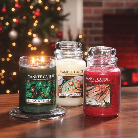 Christmas Vision Board, Christmas Cookies Ideas, Yankee Candle Christmas, Yankee Candle Jars, Holiday Sugar Cookies, Yankee Candle Scents, Good Photography, Yankee Candles, Winter Cake