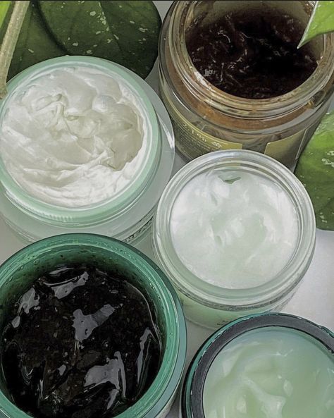 Green Spa Esthetic, Green Envee Skin Care, Wellness Green Aesthetic, Esthetician Green Aesthetic, Skincare Green Aesthetic, Green Beauty Aesthetic, Sage Green Esthetician Room, Green Spa Aesthetic, Skincare Brand Aesthetic