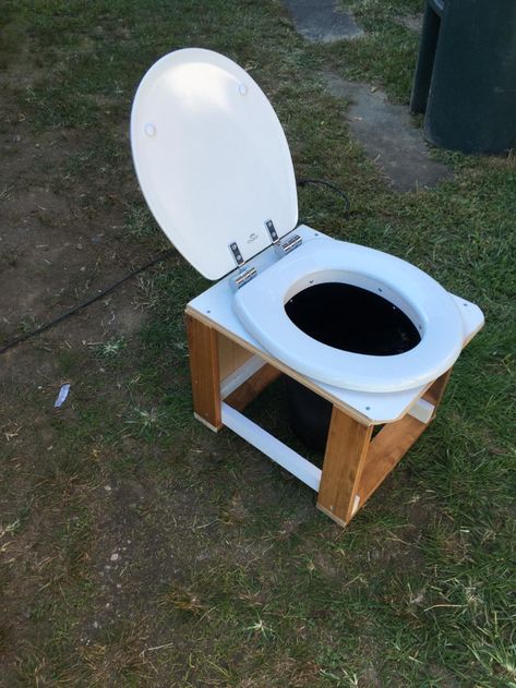 AmazonSmile : GO Anywhere Complete Portable Camping Toilet - for Ice Fishing, Camping and Snow Mobiling - Comes with 3 Toilet Kits (Waste Bag with Poo Powder, Zip-Close Storage Bag, Toilet Paper & Hand Sanitizer) : Sports & Outdoors Diy Outdoor Toilet, Camping Toilet Diy, Diy Septic System, Camp Toilet, Portable Toilet Seat, Toilet Outdoor, Portable Toilet For Camping, Kids Toilet, Camping Toilet