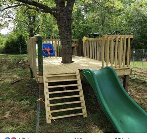 Tree Fort Around Tree, Play Yard Toddler Bed, Outside Tree Decor, Small Diy Playground, Play Structures For Small Yards, Platform Play Area, Kids Outdoor Play Area Ideas Playground Design, Diy Outside Playground, Backyard Playground Ideas Diy