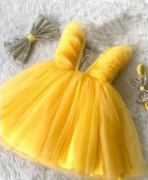 [Promotion] 67 Trendiest Baby Girl Dress Hacks To Try Out This Autumn #babygirldress Baby Frock, Dresses For Kids, Kids Gown, Kids Designer Dresses, Kids Fashion Dress, Kids Frocks, Baby Frocks Designs, Kids Dresses