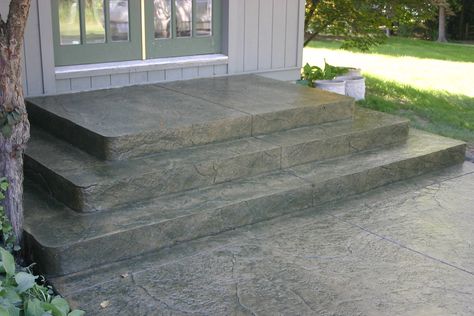 Porch Steps With Railing, Porch Steps With Landing, Steps With Railing, Front Yard Walkway Ideas, Porch Steps Ideas, Yard Walkway Ideas, Cement Stairs, Concrete Front Steps, Cement Steps