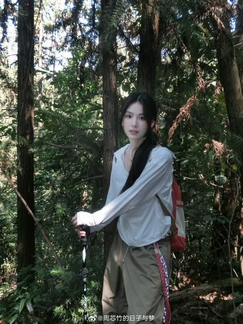 Nature Outfits Forests, Nature Outfits, Ulzzang Fashion, Summer Time, Victorious, Casual Looks, Ootd, Fashion Outfits, Nature