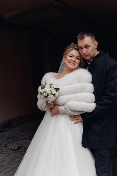 Gorgeous winter bride with our white genuine fox fur coat. Only real fur for perfect day 😊

If your ceremony is going to take place outside, you can stay warm during it and still show off your pretty dress. Fur Coat Bride, Fur Wedding Dress, Bridal Shawls, Bride Winter, Bridal Fur, White Fur Coat, Fur Cape, Winter Bride, Bridal Shawl