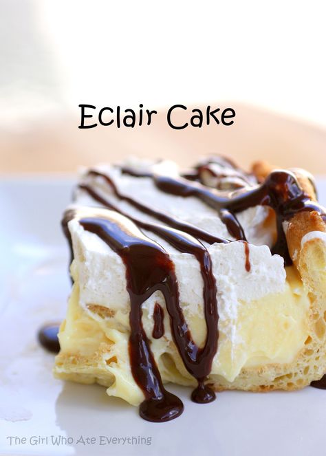 This Eclair Cake has a cream puff crust, vanilla cream cheese layer, whipped cream, and a chocolate drizzle. It's all the flavors of an eclair in cake form. the-girl-who-ate-everything.com Eclair Cake Recipe, Eclair Cake Recipes, Chocolate Eclair Cake, Eclair Cake, Chocolate Eclair, Good Eat, A Piece Of Cake, Cakes And Pies, Yummy Sweets