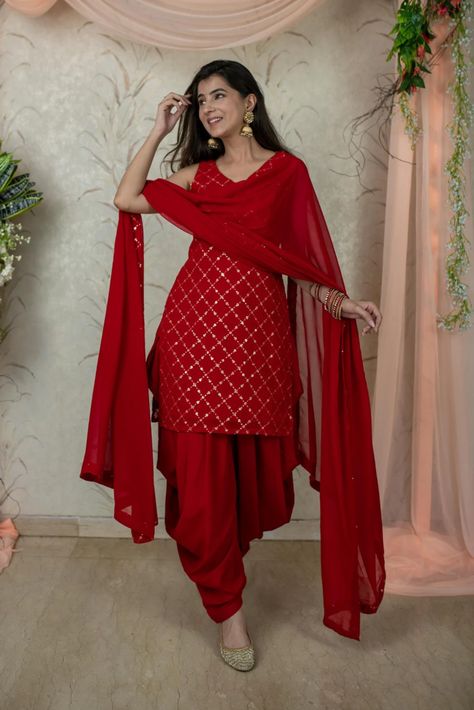 Red Color Embroidered Work Party Wear Patiala Suit With Dupatta  - XOMANTIC FASHION - 4164799 Red Kurti Design, Mehndi Traditional, Salwar Suit For Women, Punjabi Dress Design, Simple Indian Suits, Patiala Dress, Suits For Women Indian, Red Kurti, डिजाइनर कपड़े