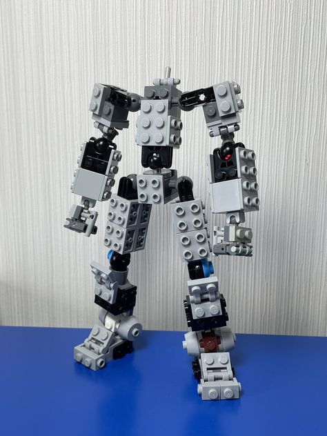 Lego Robots Instructions, Lego Robot Frame, Lego Mecha Instructions, Lego Mecha Frame, Lego Transformers Moc, Lego Transformers How To Build, Lego Robot Easy, Lego Robot Ideas, Lego Robot Instructions