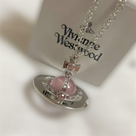 Vivienne Westwood Pink Heart Necklace, Vivviene Weatwood Necklace, Vinnie Westwood, 2000s Princess, Vivian Westwood, Vivienne Westwood Jewellery, Funky Jewelry, Jewelry Lookbook, Worlds Best