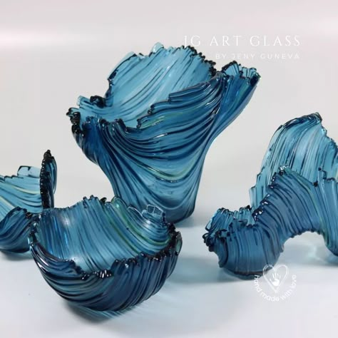 🔈My Blue Art Glass Set including a Vase, Art Sculpture or Candlestick, and 2 Bowls, is a versatile and captivating artwork that seamlessly blends functionality with artistic expression. It's not just a functionality and decorative set—this set reflects the beauty and creativity of its owner. Functional Glass Art, Contemporary Glass Art Sculpture, Cast Glass Sculpture, Fused Glass Draped Vase, Fused Glass Artwork Sculptures & Statues, Contemporary Planters, Fused Glass Artwork, 3d Pattern, Glass Artwork