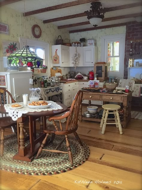 Making chocolate chip cookies in Kathleen Holmes dollhouse kitchen Goblin Core Kitchen, Grandma Chic Kitchen, Cottagecore Dollhouse, Old Lady House, Minatures Dollhouse, Dollhouse Aesthetic, Dollhouse Kitchen Ideas, Fairy Kitchen, Dollhouse Kitchens