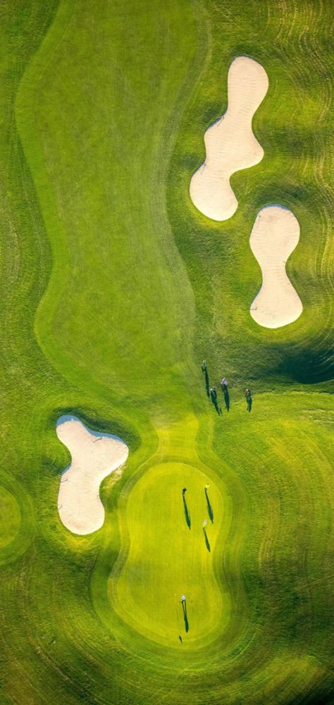 Golf Vibes Aesthetic, Golf Club Photography, Golf Backgrounds Wallpapers, Golf Course Wallpaper, Golf Course Aesthetic, Golf Course Photography, Golf Pictures, Golf Inspiration, Golf Green