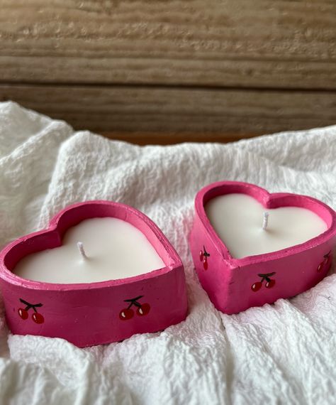 Cherry Heart Candle Candle Clay Pot, Clay Candle Pots, Sculpd Candle, Air Dry Clay Candle, Clay Candle Holders Diy, Clay Cherry, Clay Candles, Polymer Clay Candle, Heart Clay