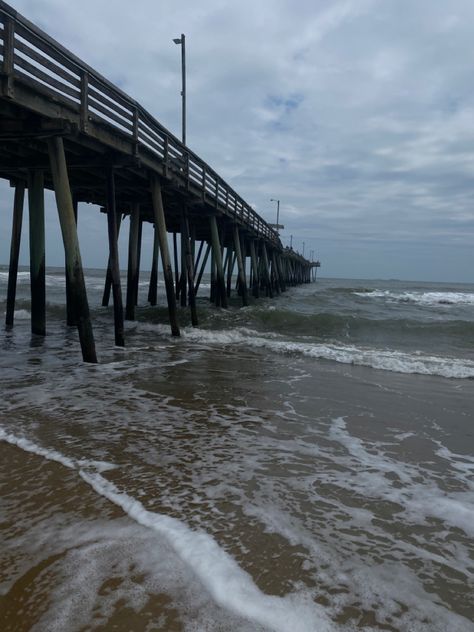 #summer #aesthetic #beach #pier #ocean #sand #water #vaction #virginia #beachvibes #vibes #cloudyday Virginia Beach Pictures, Virginia Beach Aesthetic, Virginia Aesthetic, House Aesthetics, Summer Aesthetic Beach, Va Beach, Ocean Sand, Ocean Eyes, Beach Pier