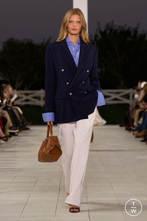 Ralph Lauren Fashion Show, Ralph Lauren Runway, Ralph Lauren Looks, Blue Slip Dress, Jeans Models, Ralph Lauren Style, Ralph Lauren Collection, Spring Looks, Mode Inspiration