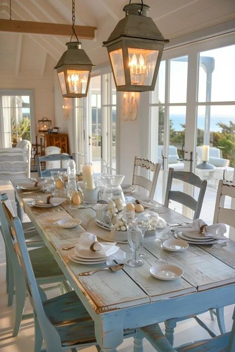 Coastal Charm: Beach Dining Room Tables Styles Traditional Coastal Dining Room, Beachy Dining Room Ideas, Nantucket Dining Room, Dining Room Design Coastal, Coastal Dining Rooms, Coastal Dining Room Sets, Dining Room Coastal, Beachy Dining Room, Coastal Dining Room Ideas